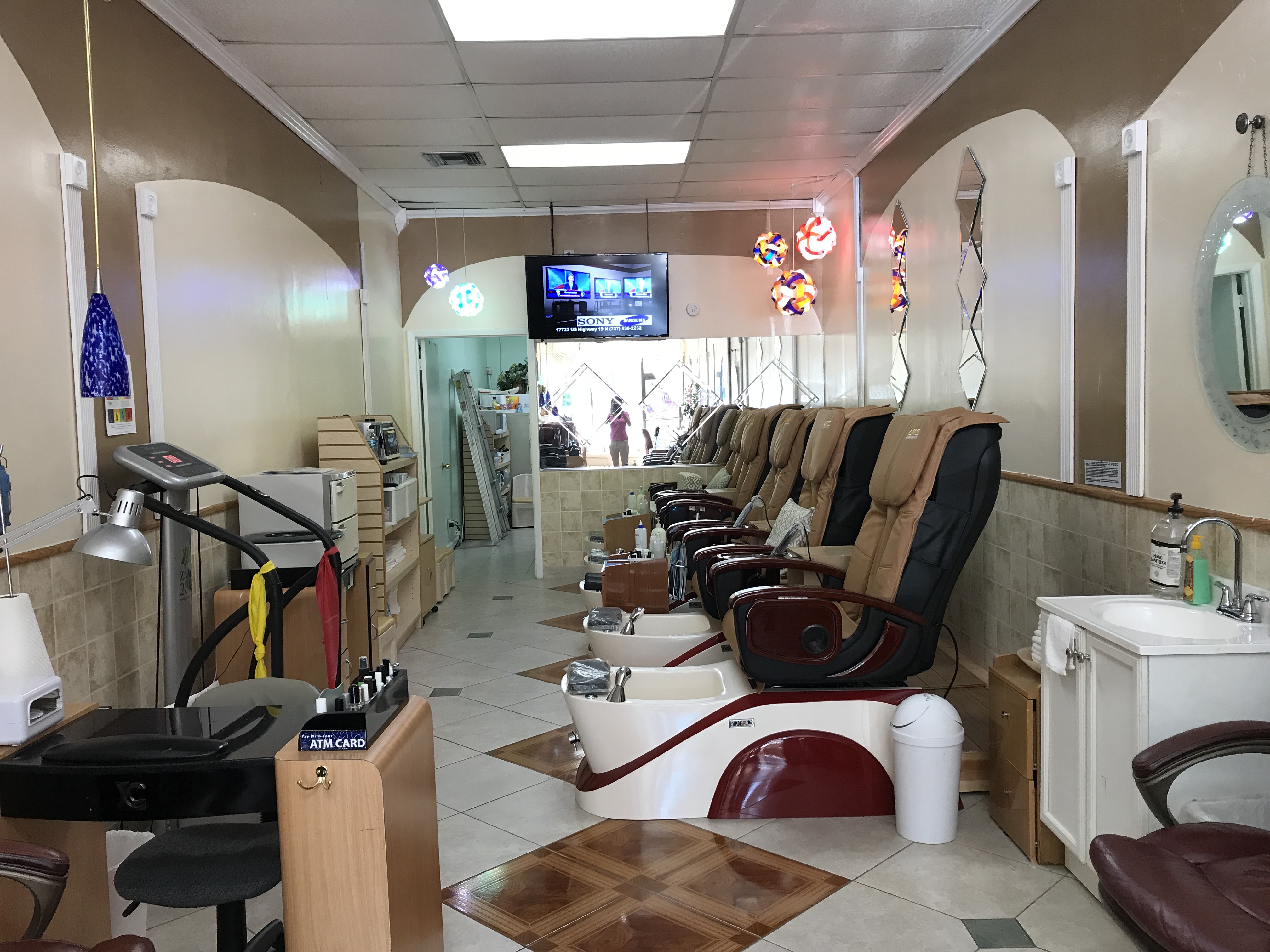 creative nails and beyond | Best nail salon in VENICE, FL 34285